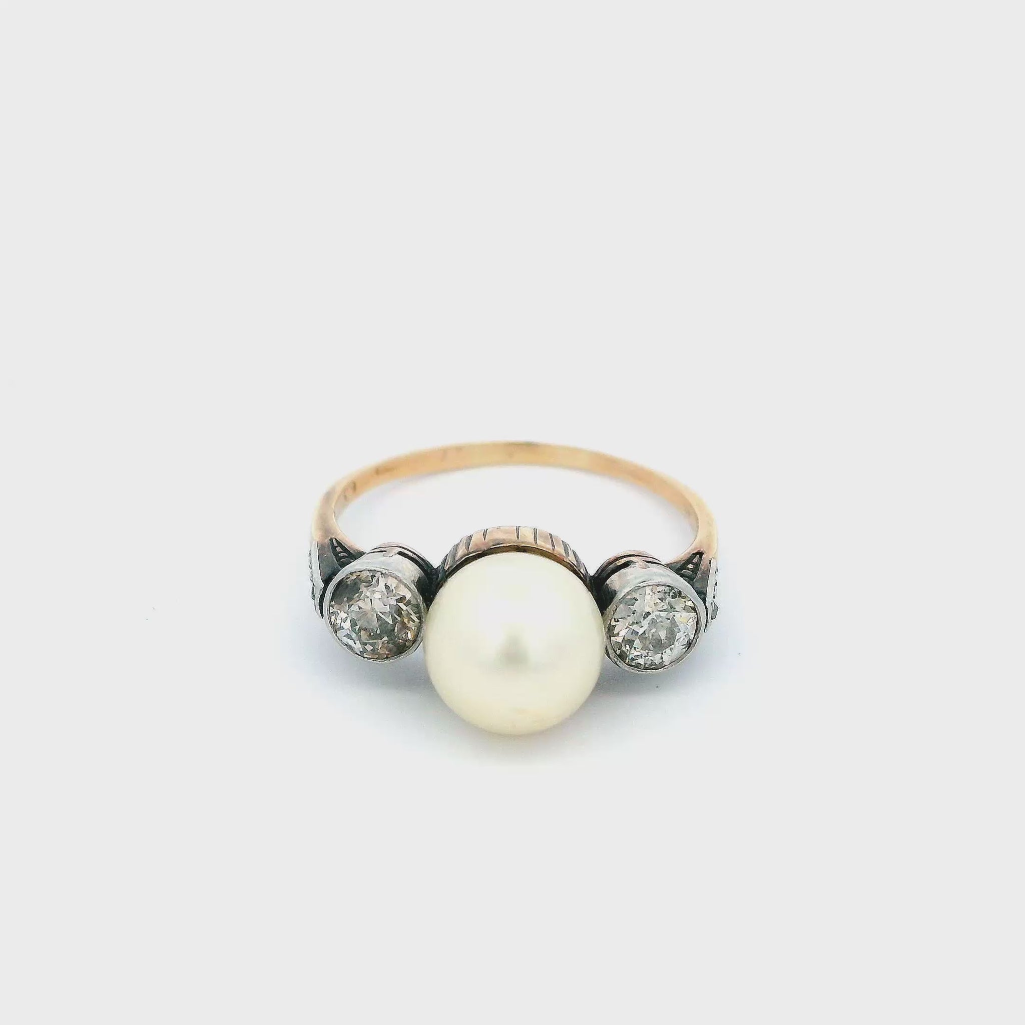 Solitaire Pearl 2 Side Diamond