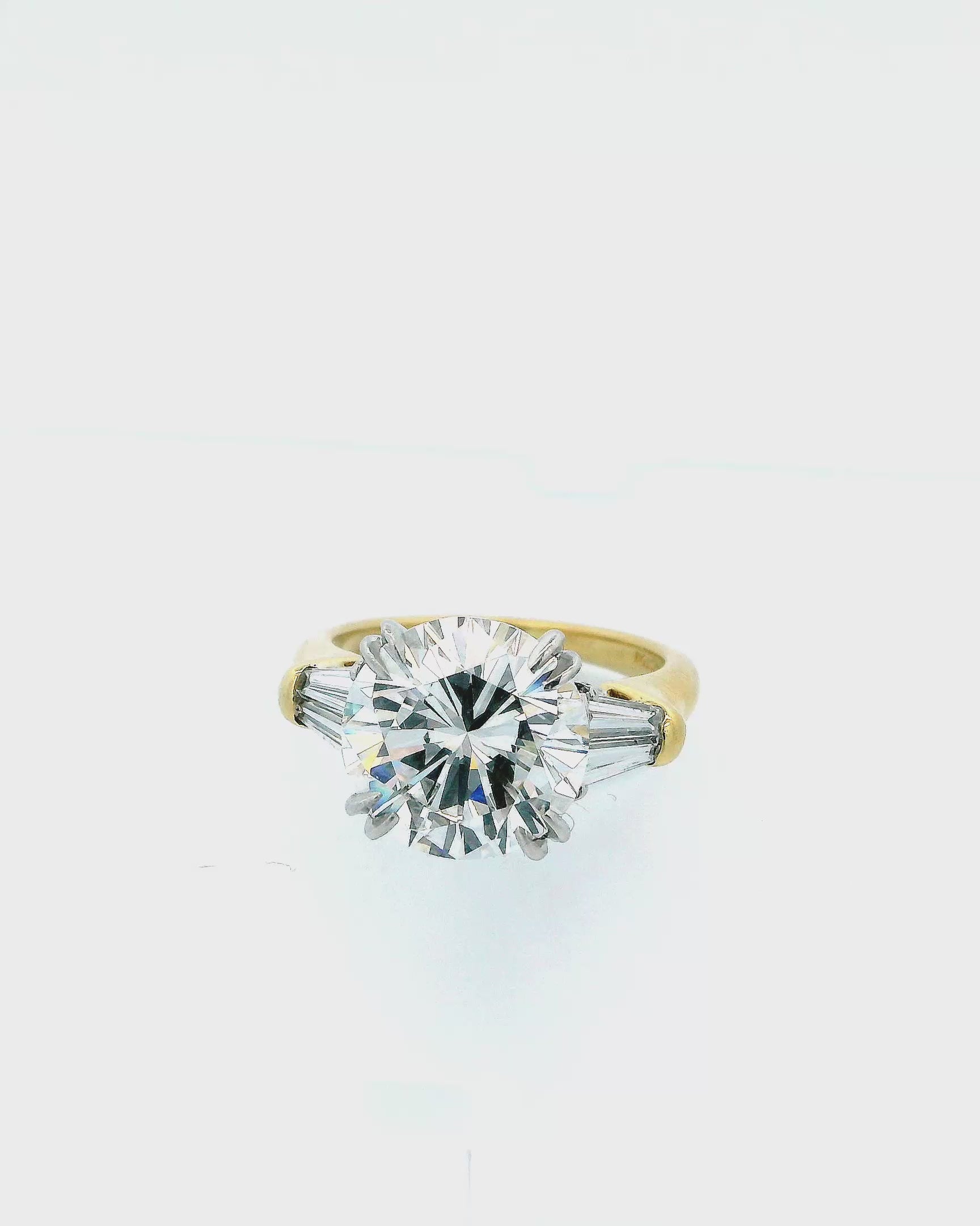 Harry Winston 4.22 Carats Vs2 Diamond Platinum & 18K Gold Ring  Papers