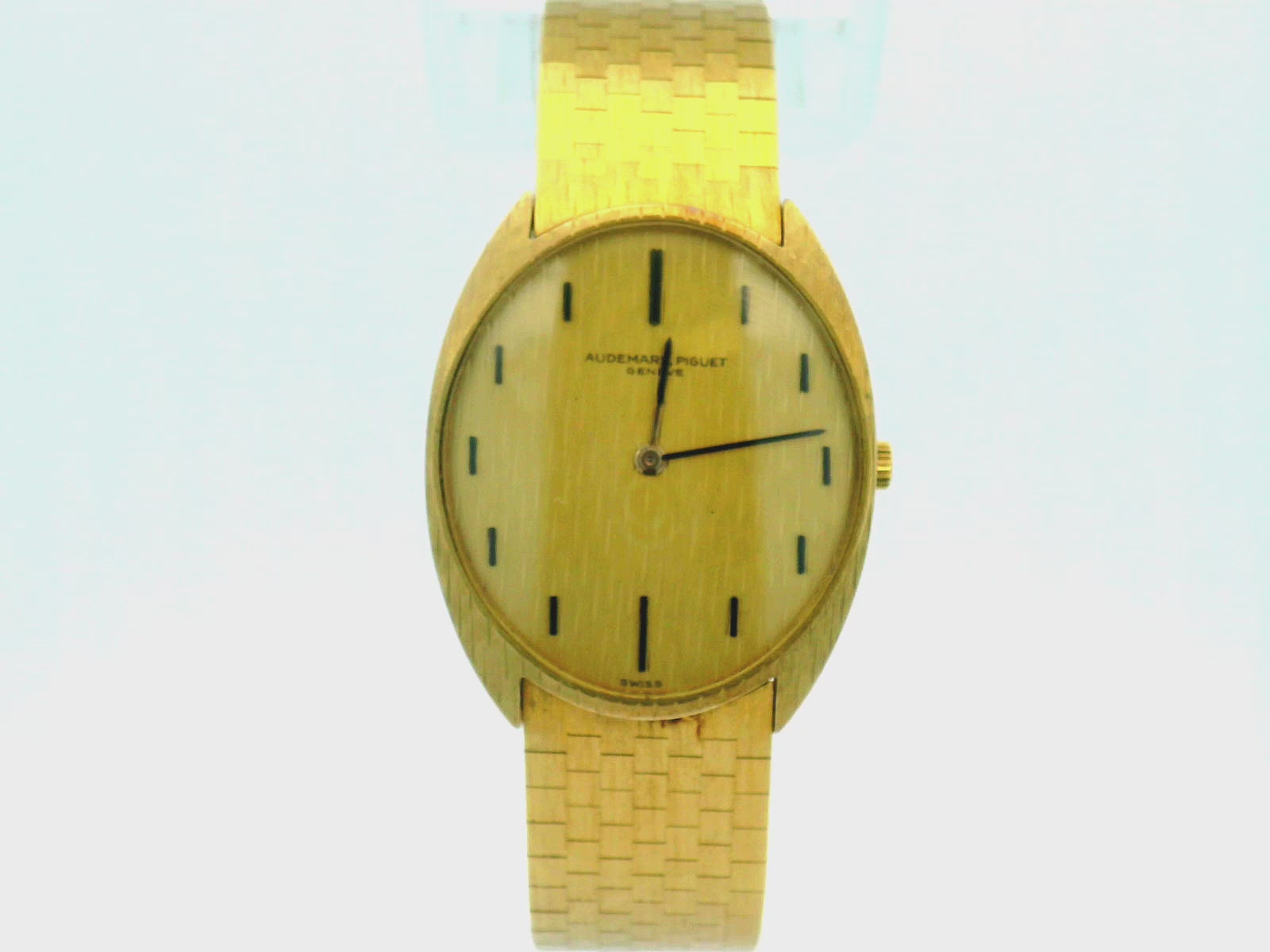 AP Ellipse 18k Brick Bracelet Vertical Dash Markers W/Box(Pre-Owned)