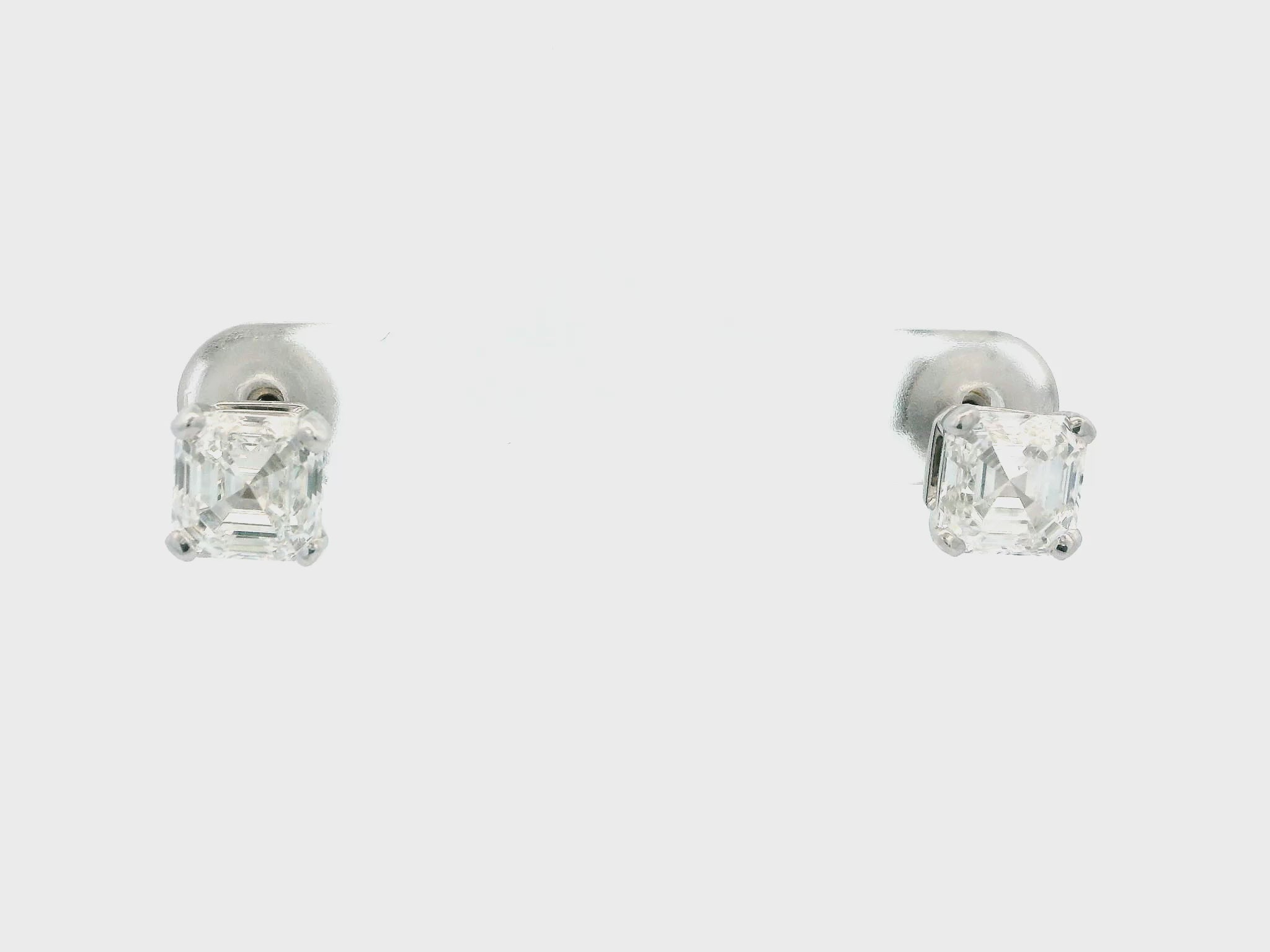 Bvlgari Platinum Radiant-Cut Diamond Earrings studs W/Box & GIA Certificate